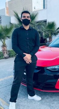 Imágenes para rendir homenaje a persona finada, estas pueden variar en su contenido.