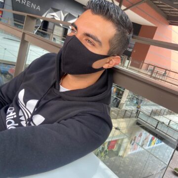 Imágenes para rendir homenaje a persona finada, estas pueden variar en su contenido.