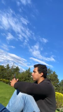 Imágenes para rendir homenaje a persona finada, estas pueden variar en su contenido.