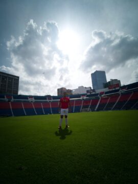 Imágenes para rendir homenaje a persona finada, estas pueden variar en su contenido.