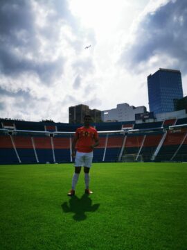 Imágenes para rendir homenaje a persona finada, estas pueden variar en su contenido.