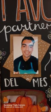 Imágenes para rendir homenaje a persona finada, estas pueden variar en su contenido.