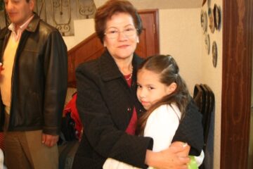 Imágenes para rendir homenaje a persona finada, estas pueden variar en su contenido.