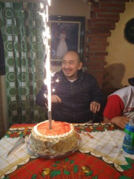 Imágenes para rendir homenaje a persona finada, estas pueden variar en su contenido.