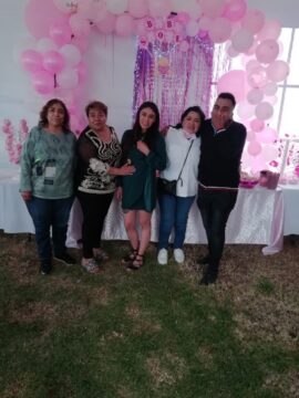 Imágenes para rendir homenaje a persona finada, estas pueden variar en su contenido.