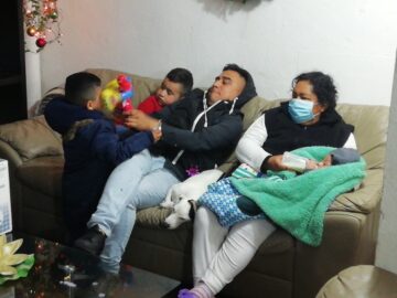 Imágenes para rendir homenaje a persona finada, estas pueden variar en su contenido.