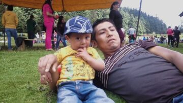 Imágenes para rendir homenaje a persona finada, estas pueden variar en su contenido.