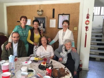 Imágenes para rendir homenaje a persona finada, estas pueden variar en su contenido.