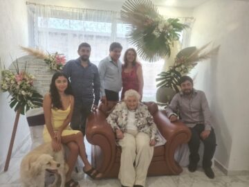Imágenes para rendir homenaje a persona finada, estas pueden variar en su contenido.