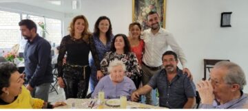 Imágenes para rendir homenaje a persona finada, estas pueden variar en su contenido.
