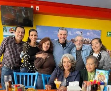Imágenes para rendir homenaje a persona finada, estas pueden variar en su contenido.