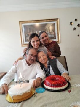 Imágenes para rendir homenaje a persona finada, estas pueden variar en su contenido.