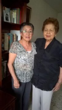 Imágenes para rendir homenaje a persona finada, estas pueden variar en su contenido.