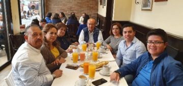 Imágenes para rendir homenaje a persona finada, estas pueden variar en su contenido.