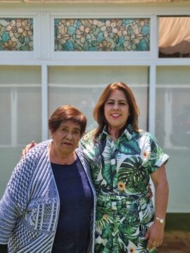 Imágenes para rendir homenaje a persona finada, estas pueden variar en su contenido.
