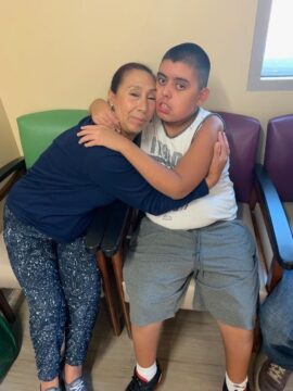 Imágenes para rendir homenaje a persona finada, estas pueden variar en su contenido.