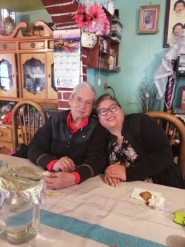 Imágenes para rendir homenaje a persona finada, estas pueden variar en su contenido.