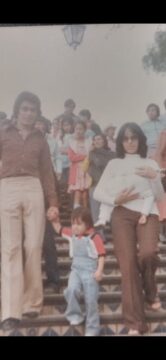 Imágenes para rendir homenaje a persona finada, estas pueden variar en su contenido.