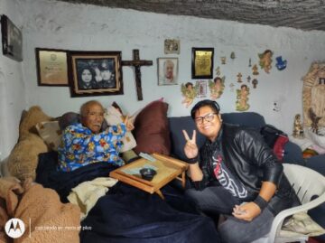 Imágenes para rendir homenaje a persona finada, estas pueden variar en su contenido.