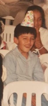 Imágenes para rendir homenaje a persona finada, estas pueden variar en su contenido.