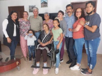 Imágenes para rendir homenaje a persona finada, estas pueden variar en su contenido.