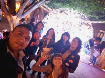 Imágenes para rendir homenaje a persona finada, estas pueden variar en su contenido.