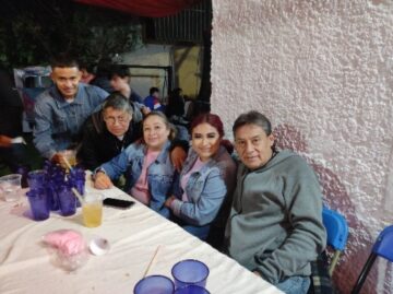 Imágenes para rendir homenaje a persona finada, estas pueden variar en su contenido.