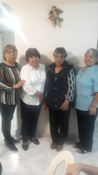 Imágenes para rendir homenaje a persona finada, estas pueden variar en su contenido.