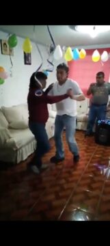 Imágenes para rendir homenaje a persona finada, estas pueden variar en su contenido.