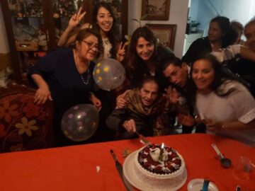 Imágenes para rendir homenaje a persona finada, estas pueden variar en su contenido.