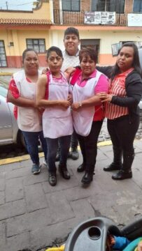 Imágenes para rendir homenaje a persona finada, estas pueden variar en su contenido.