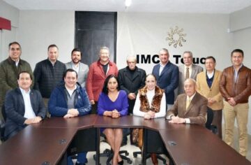 Imágenes para rendir homenaje a persona finada, estas pueden variar en su contenido.