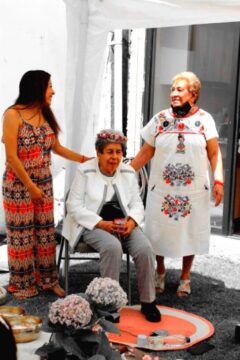 Imágenes para rendir homenaje a persona finada, estas pueden variar en su contenido.