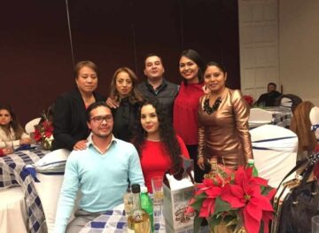 Imágenes para rendir homenaje a persona finada, estas pueden variar en su contenido.