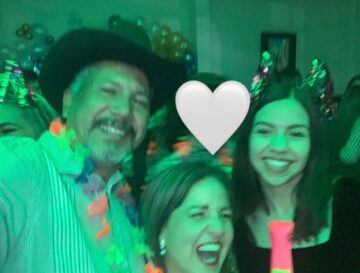 Imágenes para rendir homenaje a persona finada, estas pueden variar en su contenido.