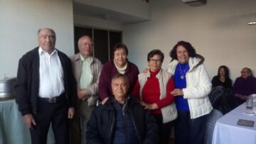 Imágenes para rendir homenaje a persona finada, estas pueden variar en su contenido.
