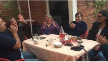 Imágenes para rendir homenaje a persona finada, estas pueden variar en su contenido.