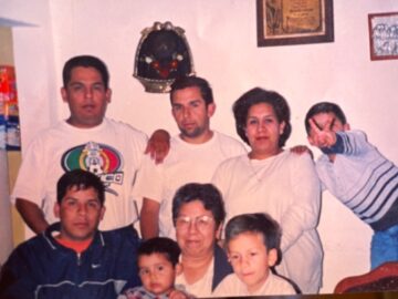 Imágenes para rendir homenaje a persona finada, estas pueden variar en su contenido.