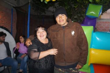 Imágenes para rendir homenaje a persona finada, estas pueden variar en su contenido.