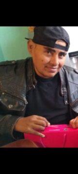 Imágenes para rendir homenaje a persona finada, estas pueden variar en su contenido.
