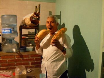 Imágenes para rendir homenaje a persona finada, estas pueden variar en su contenido.