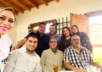 Imágenes para rendir homenaje a persona finada, estas pueden variar en su contenido.