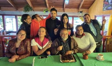 Imágenes para rendir homenaje a persona finada, estas pueden variar en su contenido.