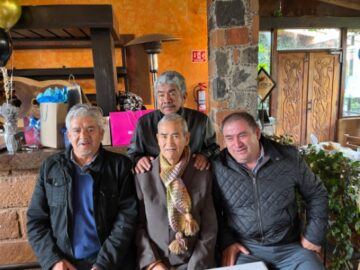 Imágenes para rendir homenaje a persona finada, estas pueden variar en su contenido.