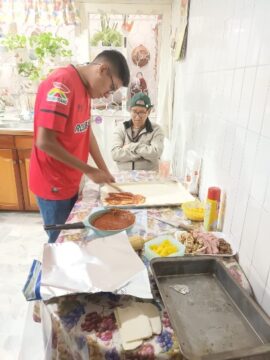 Imágenes para rendir homenaje a persona finada, estas pueden variar en su contenido.