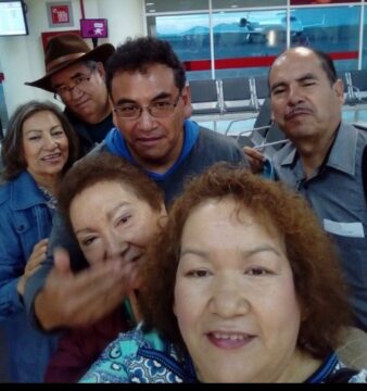 Imágenes para rendir homenaje a persona finada, estas pueden variar en su contenido.