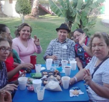 Imágenes para rendir homenaje a persona finada, estas pueden variar en su contenido.