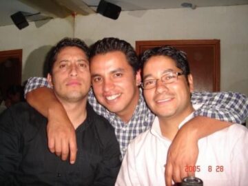 Imágenes para rendir homenaje a persona finada, estas pueden variar en su contenido.