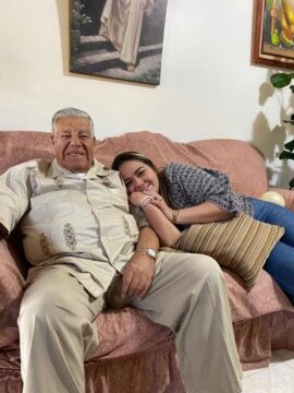 Imágenes para rendir homenaje a persona finada, estas pueden variar en su contenido.