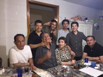 Imágenes para rendir homenaje a persona finada, estas pueden variar en su contenido.
